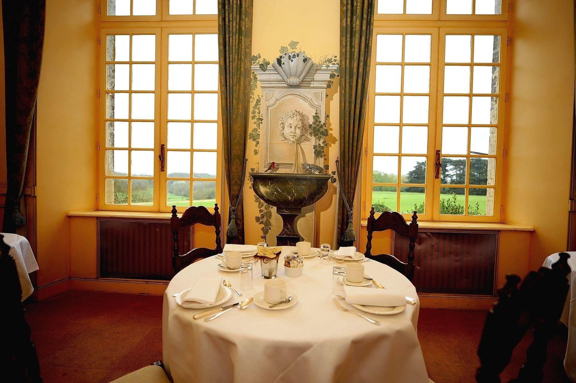 Chateau De Curzay Zewnętrze zdjęcie